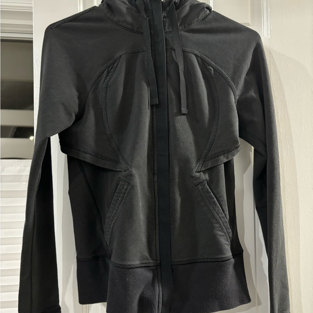 Lululemon Sweatshirt
